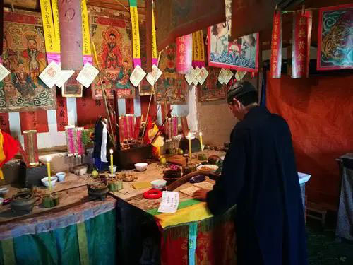超度道家超度亡灵 还是用佛教超度亡灵仪轨