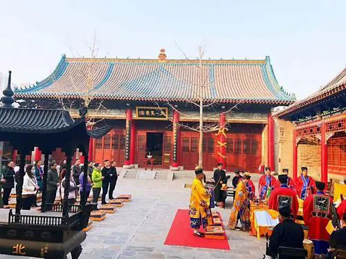 让男人想你发疯的套路  和合术让你把握主动权