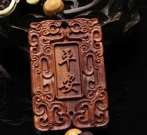 想要求车上的平安符,这些事项注意了