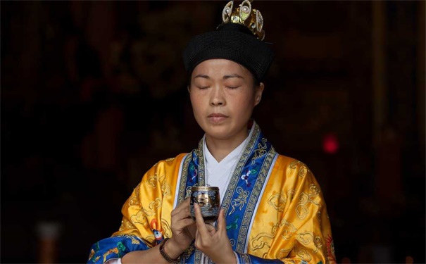 庙里的牌位供奉消灾延寿，能够让我们获得好运