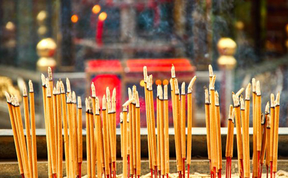 烧香也有技巧?告诉你烧香禁忌