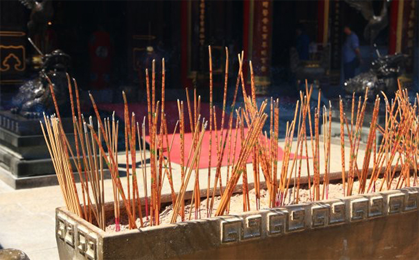 怎样给婴灵超度,要做更多的善举积累福报