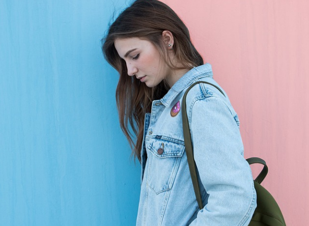 遇到不顺心的人遭遇不顺心的事,这就是命犯太岁遇小人的意思