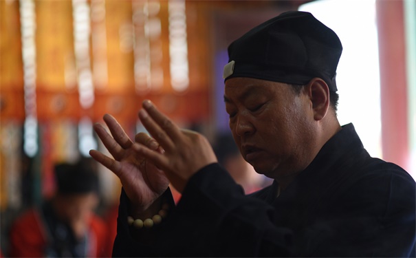 超度冤亲债主科仪消灾祈福,获得现世生活宁静