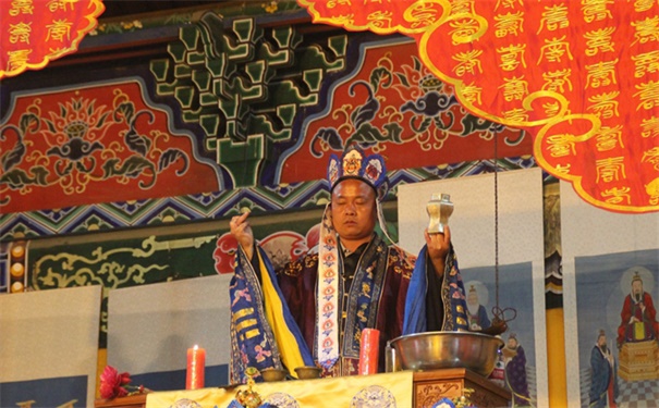 如何辨別真假超度師父怎么進行法事