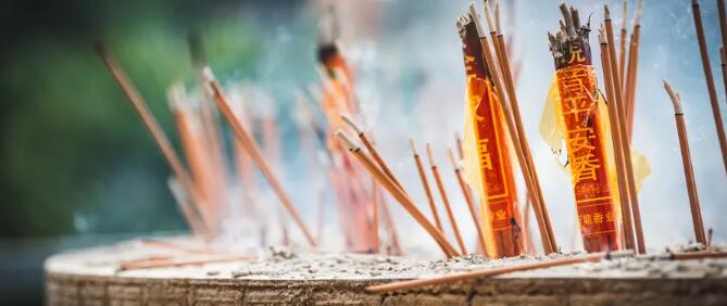 超度法事是什么意思?哪些人應該做超度法事