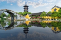 林志玲事业受阻，从八字来分析她的一生