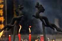 超度立牌位，冤亲债主做法超度需要找法师来进