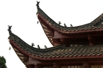 上香被烫到有那些后果，我们该如何正确上香