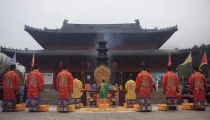 异性缘极重的八字从不缺桃花_要及时斩烂桃花