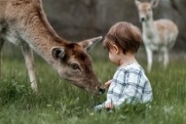 化解小孩子碰到脏东西了老是哭