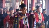 梦到被别人吐身上代表的含义 如何解读这个梦境