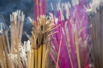 担心婴灵缠身？三峰道长有超度婴灵的方法